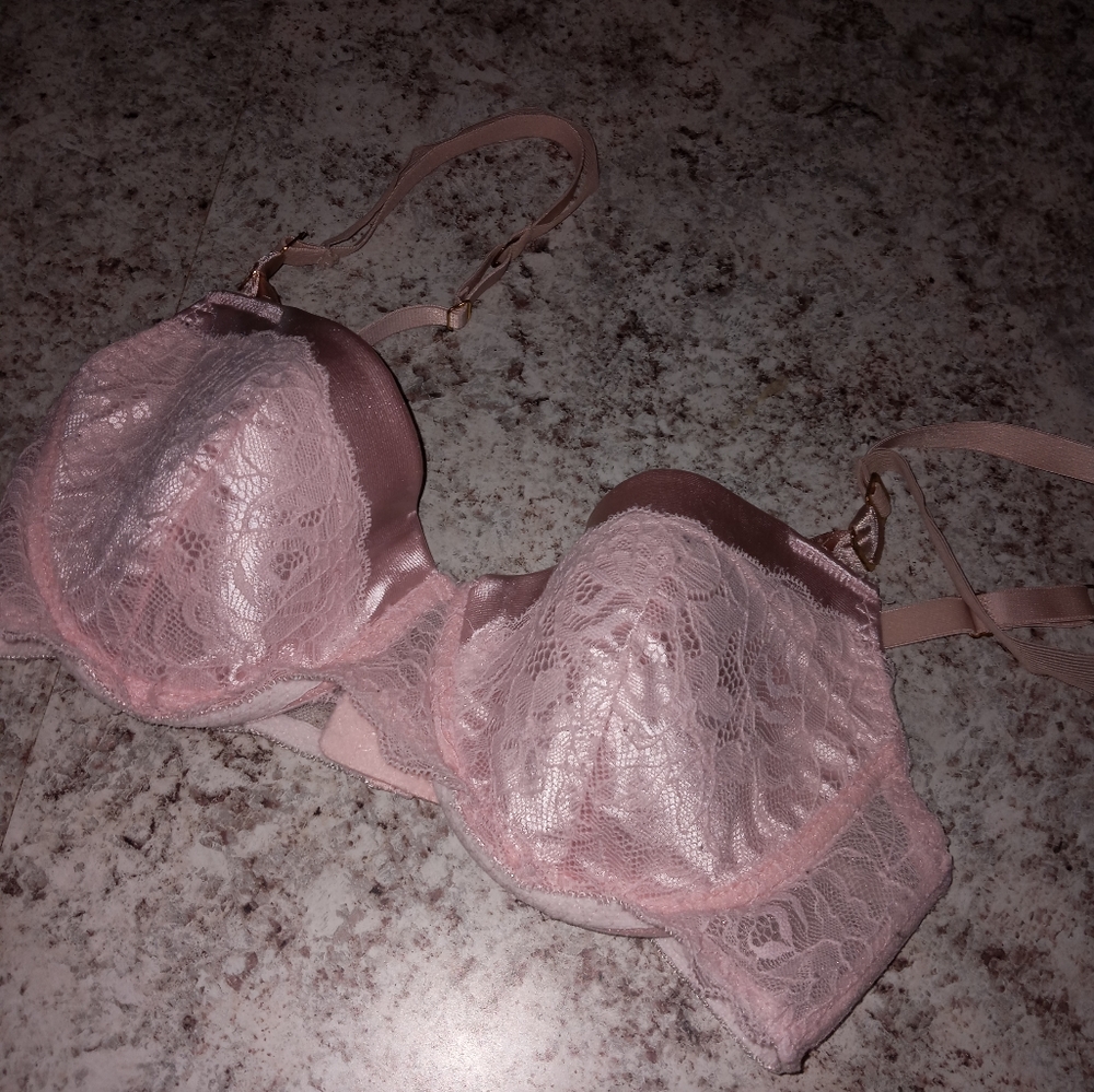 Pastel pink bra with satin accents size 36C